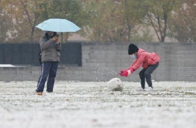 中东部地区有大风降温天气 西北地区局地有雨雪天气