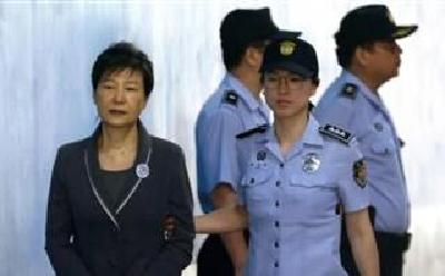 朴槿惠刚被判20年就有望获特赦？青瓦台官员表态