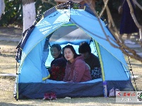 气温升升升！大批市民提前出门“春游”