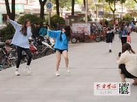 周日天气晴好 气温突破27℃ 市民清凉出行