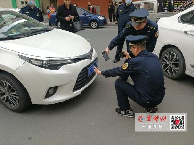 打击“黑车”查处违规经营，十堰启动“百日行动”