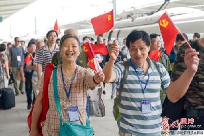 十堰铁路首趟红色旅游专列28日开行