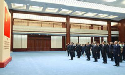 第一观察丨从两次宣誓中，我们能读出什么