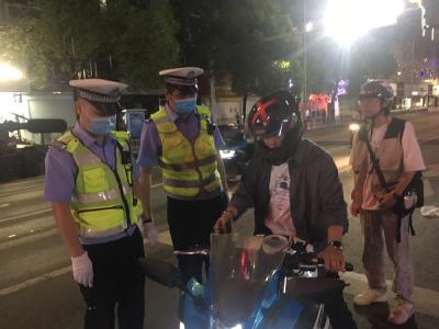 十堰交警推出护航高考十三项服务措施 有问题请打8600122