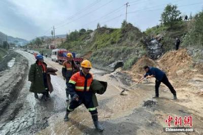 山西代县铁矿透水事故遇难矿工升至13名人 警方刑拘13人