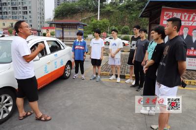适时推出优惠政策，高考后，十堰驾校迎来“学生潮”