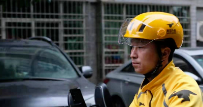 银行行长辞职创业失败转做外卖骑手：一月成“单王”四月升站长 