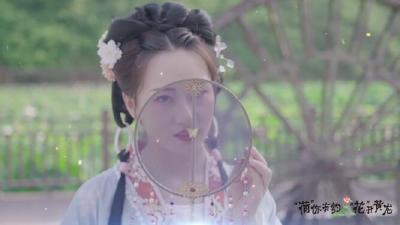 当荷花邂逅汉服，让这个夏天美出了新高度！