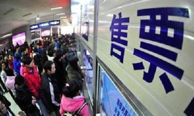 受郑州暴雨影响，十堰10趟高铁15趟普客停运 退票均不收手续费