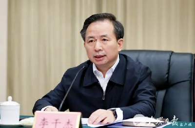 李干杰成为全国最年轻省级党委书记