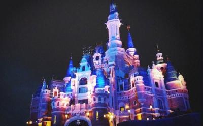 上海迪士尼乐园配合疫情排查暂停开放
