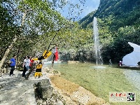 国庆假期首日，近郊游受欢迎