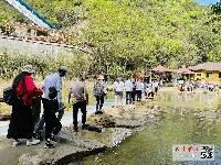 国庆假期首日，近郊游受欢迎