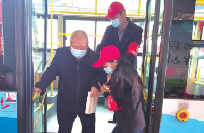 满城尽是“志愿红” 十堰市新时代文明实践工作成新常态