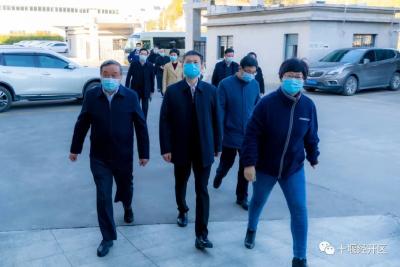 省台办主任庄光明调研十堰经开区台资企业