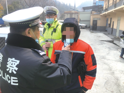 去年十堰21人被终生禁驾 705人禁驾5年