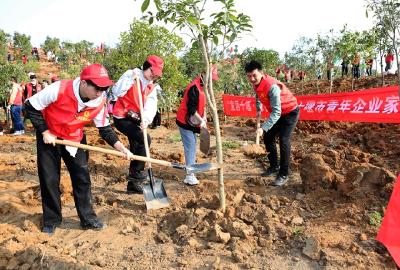 十堰日报：播撒绿色 孕育希望 ——写在第44个全民义务植树节  