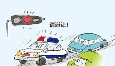 为生命护航！女子误食农药，十堰交警紧急开道送医