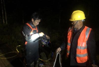 西安3岁男童掉进下水道失联超40小时，官方：正全力搜救