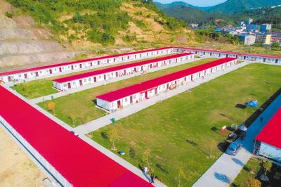 十堰经开区开展危房整治 仅用20天建设120套临时过渡房