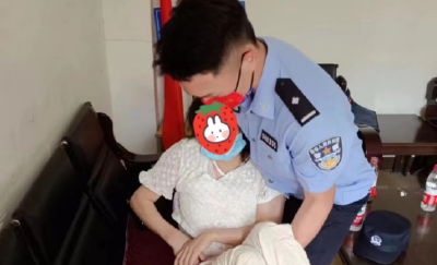 高考花絮 | “保胃战”中食堂阿姨累倒，民警化身“支援兵”