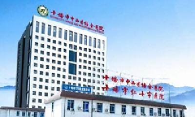 玉米粒呛咳入8旬老人呼吸道危及生命 中西医结合妙手取出转危为安