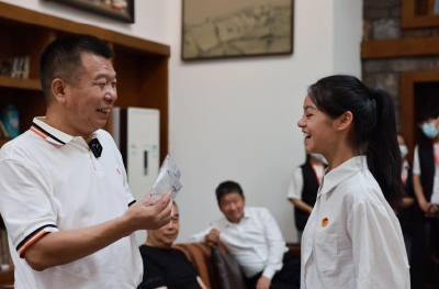听学长唠唠“致富经” ！湖工职院1994届优秀毕业生回校分享求学创业历程
