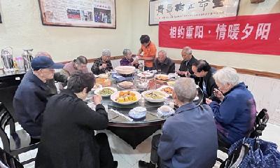 重阳节 | 孝德接力！放马坪饭店接20余位老人吃重阳宴