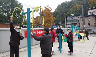 点赞！张湾区六堰社区安装健身器材14件套，惠及千余户居民