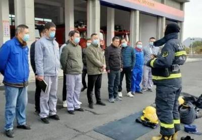 十堰经开区首次举办全封闭“消防明白人”实训营