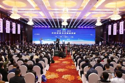 现场签约121.8亿！首届中国商用车论坛“经开区之夜”收获满满