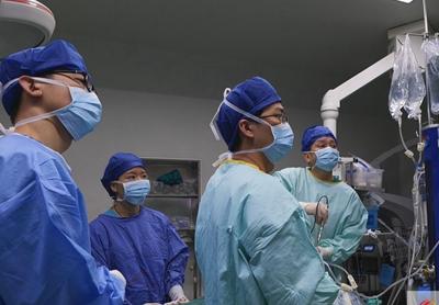 “高质量技术看人医” | 十堰人医脊柱内镜下融合术巧治腰突顽疾