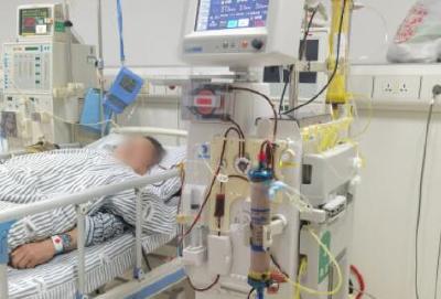 男子罹患重度溶血性贫血，十堰人医专家运用无血浆置换术助患者脱离危险