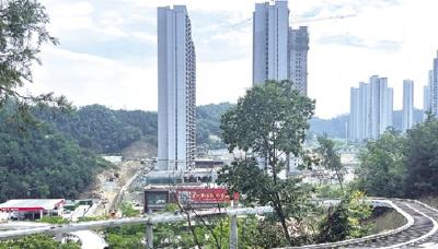 十堰城区健康步道C、D段钢箱梁完工 项目建设雏形显现