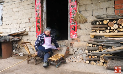 身残志坚！郧阳区这位老人活成很多人心中一道光……