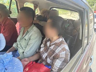 十堰交警开展夏季交通安全整治行动，一周内查获超员94起