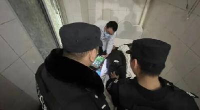 男子醉倒在宾馆，竟是因为女网友…十堰民警提醒