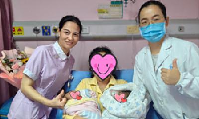 宝宝舒心妈妈放心，三胎妈妈在郧阳区人民医院顺利产下双胞胎