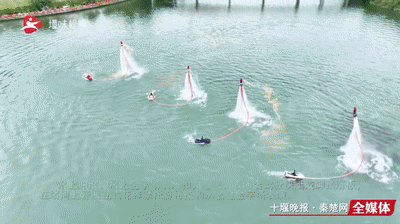 精彩火爆！水上特技表演走进十堰一景区 还不去看看？