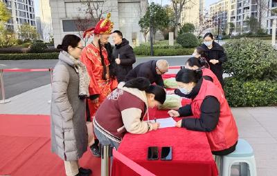 别人家的小区 | 十堰一小区物业给业主送4800斤白菜迎新年