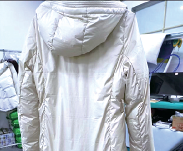 热线直播 | 鹅绒服干洗后脱胶跑绒  干洗店赔偿290元