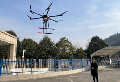 亨运智飞无人机飞行学校4位学员取得CAAC飞行执照
