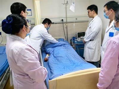 郧阳区人民医院开展冠脉血管内超声检查，助力介入治疗精准化