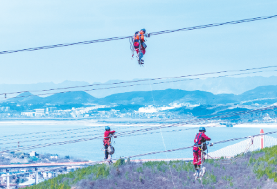  读报评报 | 在毫米刻度上雕刻山河 ——从《十堰日报》重点工程报道看新闻人的时代测绘