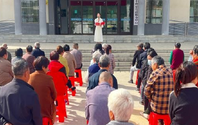 文明河流 | 竹溪县“文明河流”建设宣讲走进中峰镇青草坪村