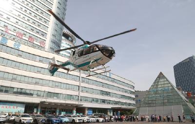 十堰人医再次打响“空中生命保卫战” 24分钟接回丹江口急性呼吸衰竭患者