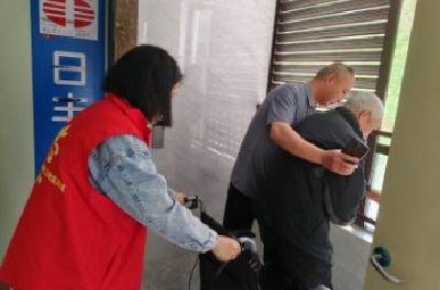 汉江路街道马家沟社区：“小事”里的真情
