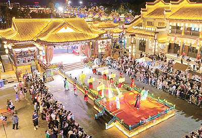 十堰“花式宠客” 点燃假日经济