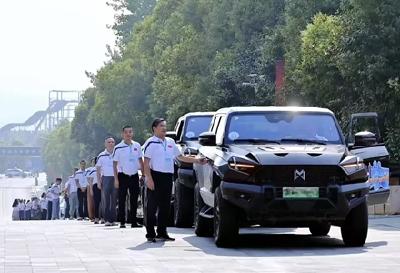 今天，这场汽车拉力赛从十堰出发，目的地→北京