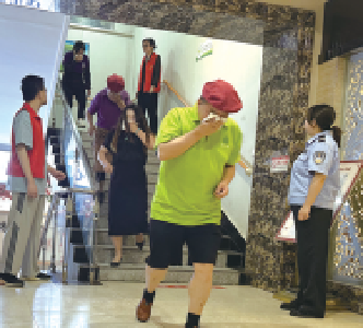 十堰社区 | 车城路街道镜潭社区：在演练中提升消防应急能力